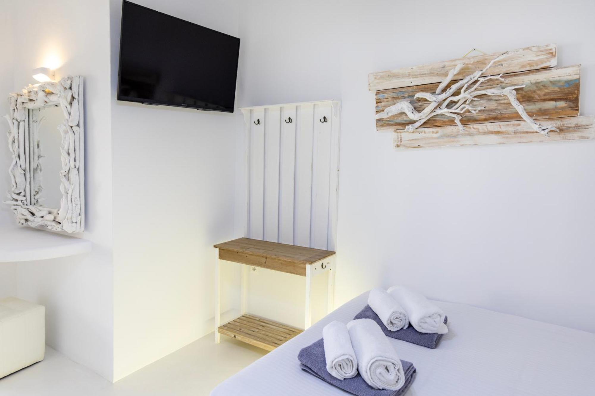 Limani Lux Apartments Karpathos Town  Room photo