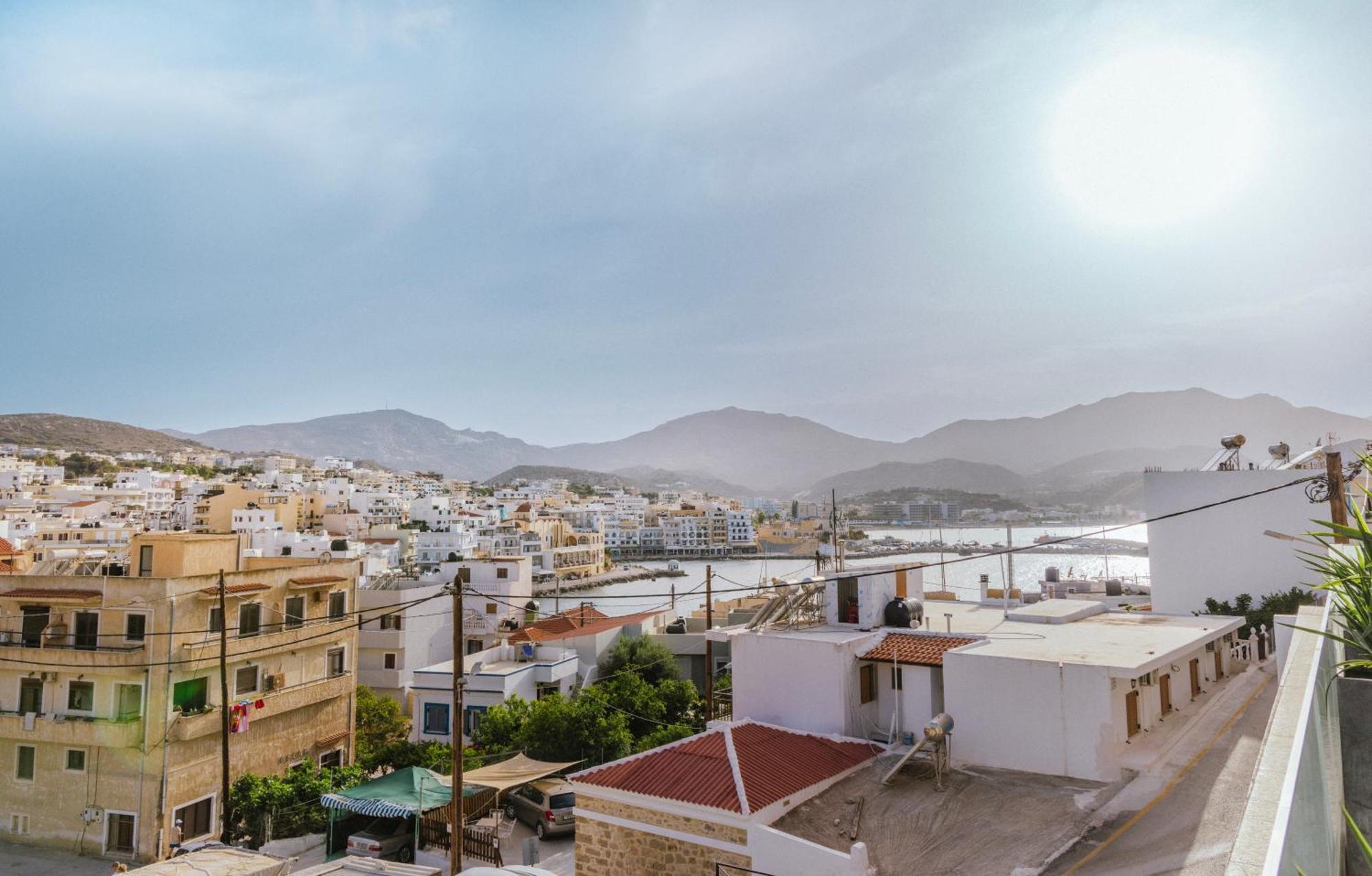 Limani Lux Apartments Karpathos Town  Exterior photo